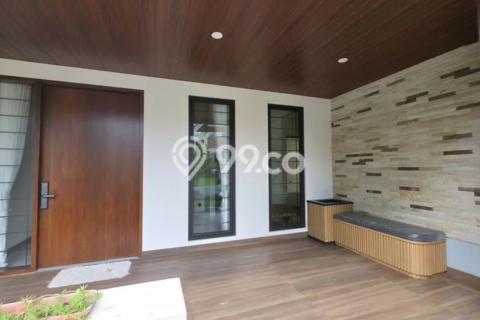 Dijual Rumah Mewah Exclusive di Serpong Utara, Tangerang Selatan Dijual Rumah Mewah Exclusive di Serpong Utara, Tangerang Selatan