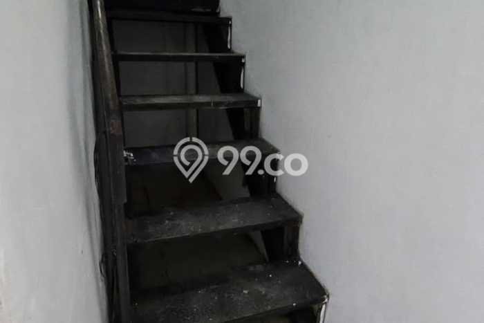 Ruko Dijual di Prime Area Tangerang Selatan Luas 185m2 Ruko Dijual di Prime Area Tangerang Selatan Luas 185m2