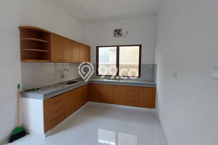 LOKASI STRATEGIS! Rumah di Renon, Akses ke Tol, 3 KM, LT 180m2m² LB 158m2m² LOKASI STRATEGIS! Rumah di Renon, Akses ke Tol, 3 KM, LT 180m2m² LB 158m2m²