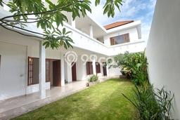 Dijual Rumah Luas Megah Dengan View Cantik di Kerobokan, Badung Dijual Rumah Luas Megah Dengan View Cantik di Kerobokan, Badung