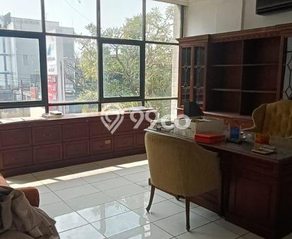 Area Ramai! Gudang Dijual di Tanah Abang untuk Bisnis Luas Bangunan 1000m2 Area Ramai! Gudang Dijual di Tanah Abang untuk Bisnis Luas Bangunan 1000m2