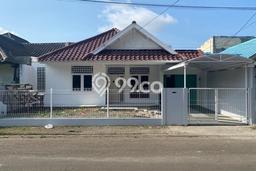 Dijual rumah rapih parkir luas di Duta Garden, Jurumudi, Tangerang (YAU) Dijual rumah rapih parkir luas di Duta Garden, Jurumudi, Tangerang (YAU)