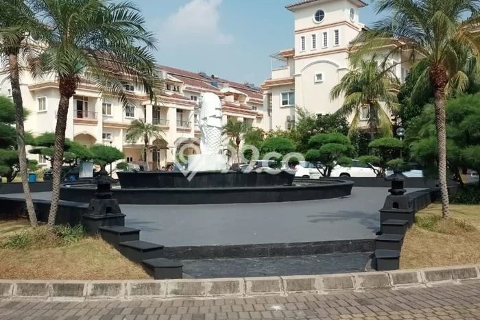 Rumah Elit Modern Tanpa Renovasi di Pluit Jakarta Utara Rumah Elit Modern Tanpa Renovasi di Pluit Jakarta Utara