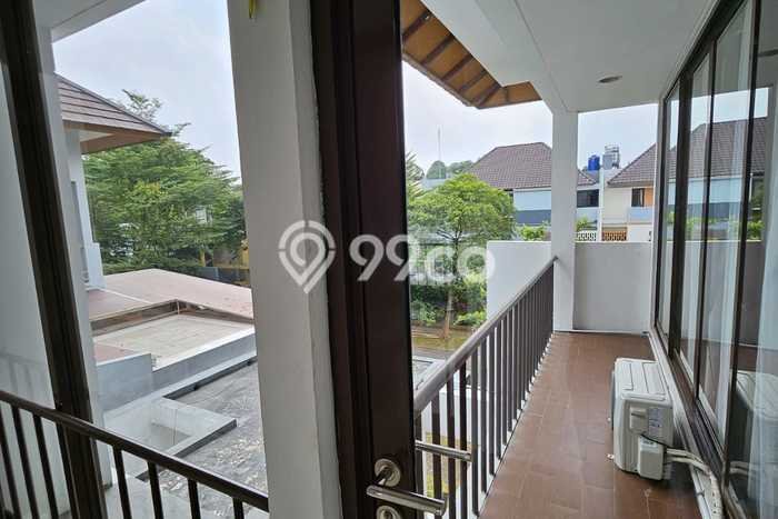 Rumah Luxury Modern Siap Huni di BSD Tangerang Rumah Luxury Modern Siap Huni di BSD Tangerang