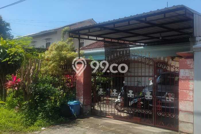 Rumah Elit LB 310m2 Siap Huni Desain Elegan di Arjosari, Malang Rumah Elit LB 310m2 Siap Huni Desain Elegan di Arjosari, Malang
