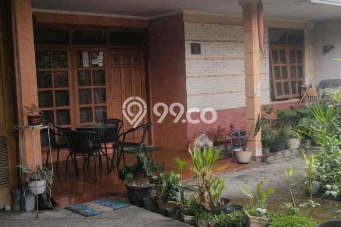 Rumah Elit LB 310m2 Siap Huni Desain Elegan di Arjosari, Malang Rumah Elit LB 310m2 Siap Huni Desain Elegan di Arjosari, Malang