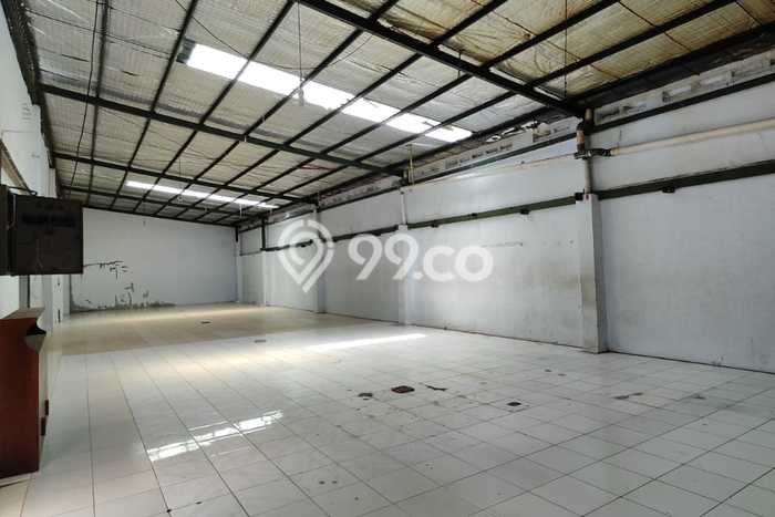 Unit Gudang Disewakan di Caringin di Area Ramai & Strategis Unit Gudang Disewakan di Caringin di Area Ramai & Strategis