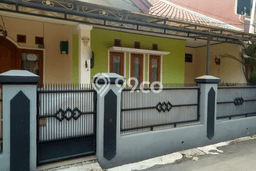 PROPERTI UNGGULAN! Rumah Premium di Buah Batu, LT 197m2m² LB 230m2m² PROPERTI UNGGULAN! Rumah Premium di Buah Batu, LT 197m2m² LB 230m2m²