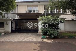 Rumah Luxury Modern Siap Huni di Patal Senayan Jakarta Selatan Rumah Luxury Modern Siap Huni di Patal Senayan Jakarta Selatan