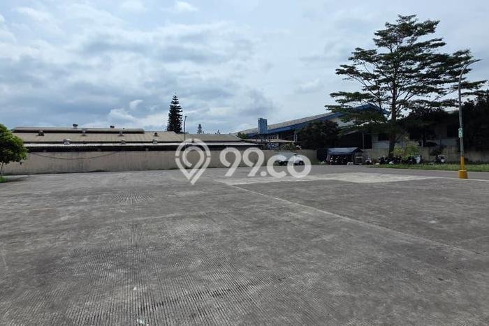 Disewakan Gudang di Kawasan Ramai Leuwi Gajah Luas 720m2 Disewakan Gudang di Kawasan Ramai Leuwi Gajah Luas 720m2