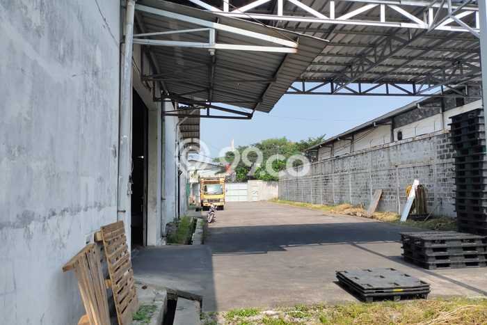 Untuk Dijual Gudang di Padalarang Bandung Barat LT 2200m2 / LB 1000m2 Untuk Dijual Gudang di Padalarang Bandung Barat LT 2200m2 / LB 1000m2