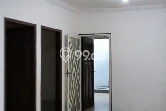 Rumah Modern Cantik 2 KT Bisa Langsung Pindah di Kenjeran Rumah Modern Cantik 2 KT Bisa Langsung Pindah di Kenjeran