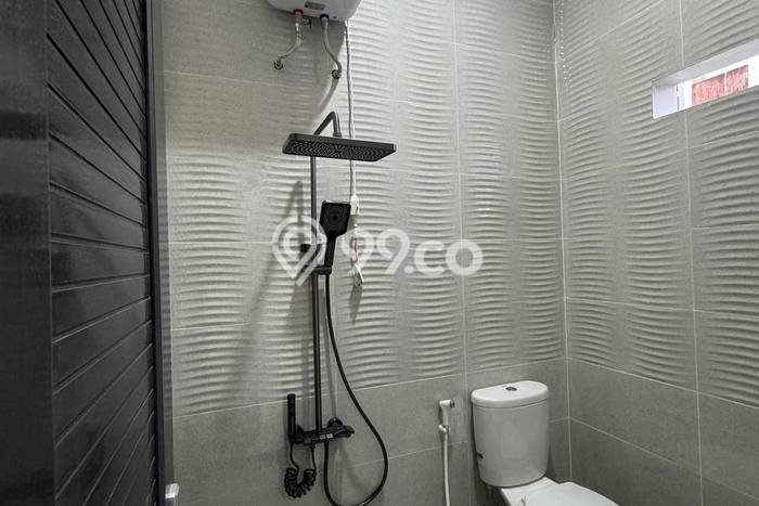 Dijual Hunian Rumah Terawat 3 Kamar di Cibubur, Depok Dijual Hunian Rumah Terawat 3 Kamar di Cibubur, Depok