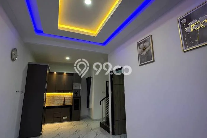 Dijual Hunian Rumah Terawat 3 Kamar di Cibubur, Depok Dijual Hunian Rumah Terawat 3 Kamar di Cibubur, Depok