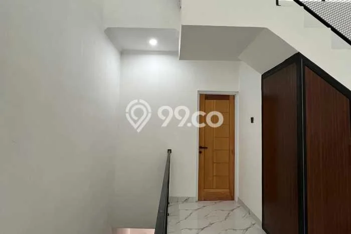 Pabrik Bagus LT 49m2 LB 93m2 Dijual di Ciracas Jakarta Timur Pabrik Bagus LT 49m2 LB 93m2 Dijual di Ciracas Jakarta Timur