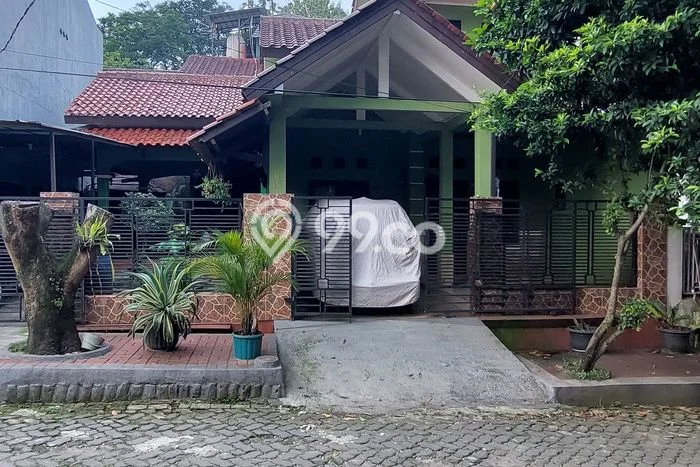 Jual Rumah Favorit Siap Huni LB 400m2 di Cilodong, Depok Jual Rumah Favorit Siap Huni LB 400m2 di Cilodong, Depok