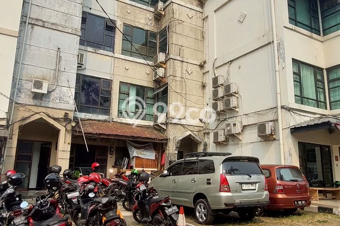 Lokasi Strategis! Dijual Ruko Bisnis di Pancoran, Jakarta Selatan Kondisi Baik Lokasi Strategis! Dijual Ruko Bisnis di Pancoran, Jakarta Selatan Kondisi Baik