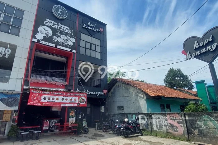 PELUANG EMAS! Ruko Kawasan Cibinong, Luas 200m², Pusat Bisnis PELUANG EMAS! Ruko Kawasan Cibinong, Luas 200m², Pusat Bisnis