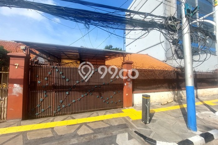 Hunian Mewah Siap Huni LT 523m2 di Tebet, Jakarta Selatan Hunian Mewah Siap Huni LT 523m2 di Tebet, Jakarta Selatan