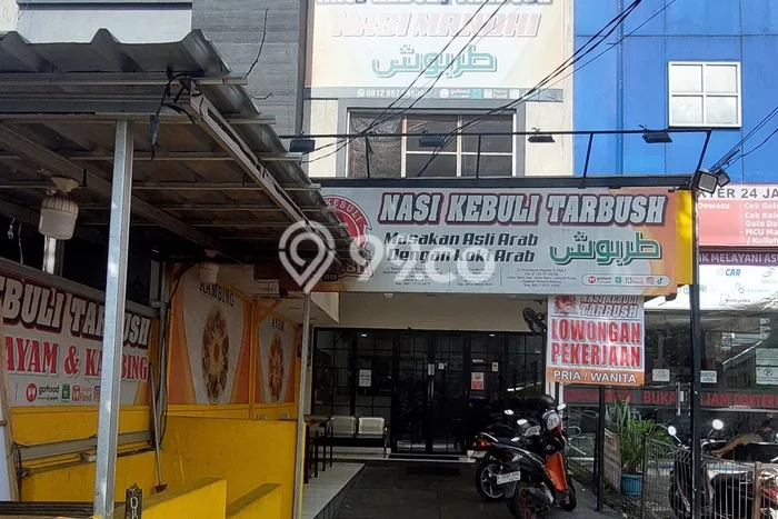INVESTASI CERDAS! Ruko di Johar Baru, Luas 200m², Pusat Bisnis INVESTASI CERDAS! Ruko di Johar Baru, Luas 200m², Pusat Bisnis