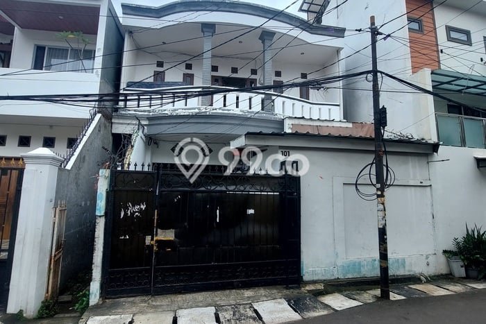 Rumah Kost Dijual Lokasi Senen, Jakarta Pusat, 1 Kamar Tidur, 1 Kamar Mandi, 400m2 Rumah Kost Dijual Lokasi Senen, Jakarta Pusat, 1 Kamar Tidur, 1 Kamar Mandi, 400m2