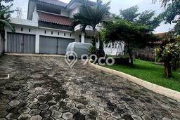 For Sale Rumah Mewah Exclusive di Ciracas, Jakarta Timur For Sale Rumah Mewah Exclusive di Ciracas, Jakarta Timur