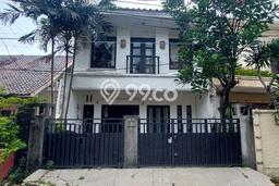 BEST CHOICE! Rumah di Lebak Bulus, Luas 140m² LB 125m² BEST CHOICE! Rumah di Lebak Bulus, Luas 140m² LB 125m²