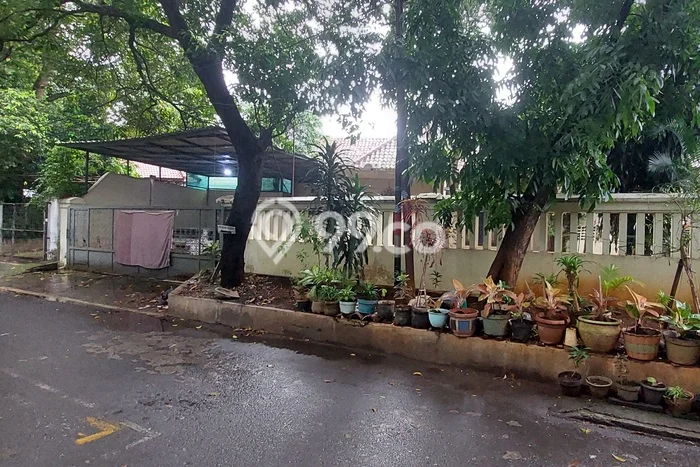 Hunian Mewah Siap Huni LT 364m2 di Menteng, Jakarta Pusat Hunian Mewah Siap Huni LT 364m2 di Menteng, Jakarta Pusat
