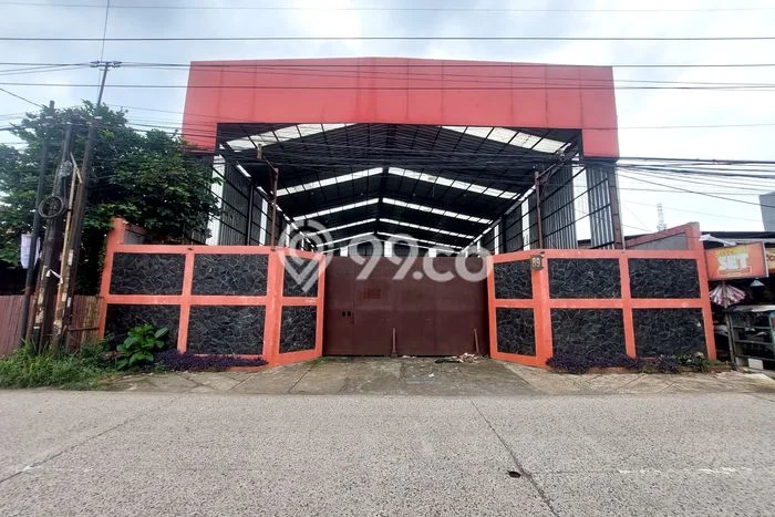 Area Ramai! Gudang Dijual di Tapos untuk Bisnis Luas Bangunan 500m2 Area Ramai! Gudang Dijual di Tapos untuk Bisnis Luas Bangunan 500m2