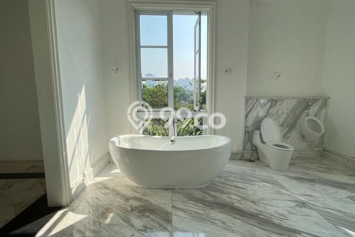 For Sale! Premium House LT 562m2 Desain Modern di Gading Serpong For Sale! Premium House LT 562m2 Desain Modern di Gading Serpong