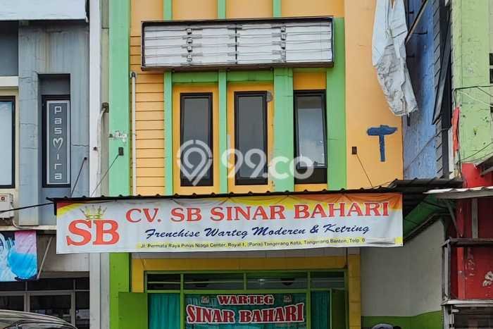 LOKASI STRATEGIS! Ruko di Taman Royal, Luas 150m², Keramaian Terjamin LOKASI STRATEGIS! Ruko di Taman Royal, Luas 150m², Keramaian Terjamin