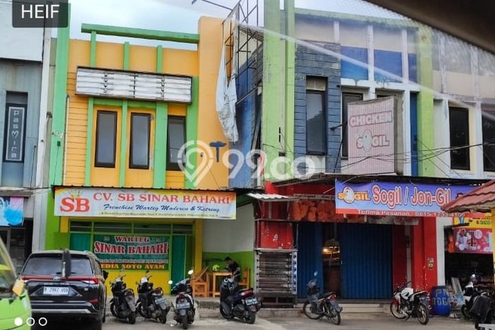 LOKASI STRATEGIS! Ruko di Taman Royal, Luas 150m², Keramaian Terjamin LOKASI STRATEGIS! Ruko di Taman Royal, Luas 150m², Keramaian Terjamin