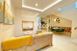 Ready to Use! Luxury House LT 102m2 Desain Elegan di Alam Sutera Ready to Use! Luxury House LT 102m2 Desain Elegan di Alam Sutera