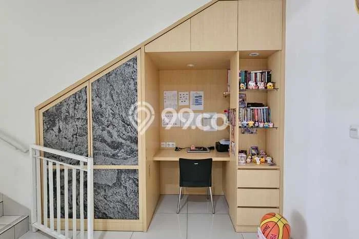 Jual Rumah Luas Megah Dengan View Eksklusif di Alam Sutera, Tangerang Jual Rumah Luas Megah Dengan View Eksklusif di Alam Sutera, Tangerang