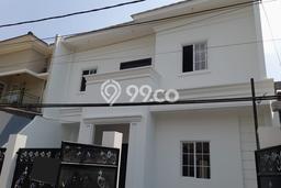 Hunian Nyaman Asri 4 KT Siap Huni di BSD Tangerang Hunian Nyaman Asri 4 KT Siap Huni di BSD Tangerang