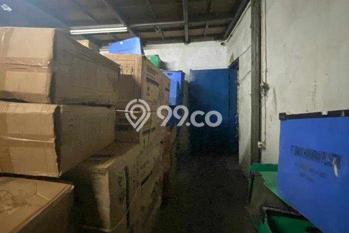 Unit Gudang Dijual di Jakarta Barat LT 1065m2 & LB 600m2 Unit Gudang Dijual di Jakarta Barat LT 1065m2 & LB 600m2