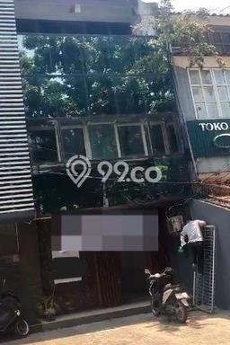 Ruko Disewakan di Area Ramai Kebayoran Baru, Jakarta Selatan Ruko Disewakan di Area Ramai Kebayoran Baru, Jakarta Selatan