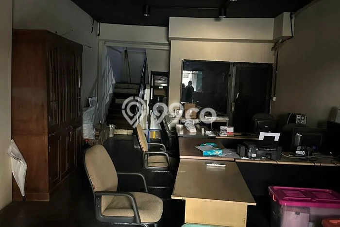 Untuk Disewa Ruko di Penjaringan Jakarta Utara LT 70m2, LB 280m2 Untuk Disewa Ruko di Penjaringan Jakarta Utara LT 70m2, LB 280m2
