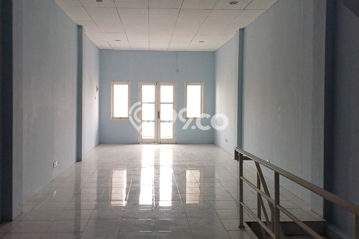Unit Ruko Dijual di Jakarta Timur LT 116m2 & LB 240m2 Unit Ruko Dijual di Jakarta Timur LT 116m2 & LB 240m2