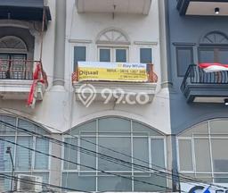 Unit Ruko Dijual di Jakarta Timur LT 116m2 & LB 240m2 Unit Ruko Dijual di Jakarta Timur LT 116m2 & LB 240m2