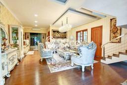 Ready to Use! Luxury House LT 445m2 Desain Elegan di BSD Delatinos Ready to Use! Luxury House LT 445m2 Desain Elegan di BSD Delatinos
