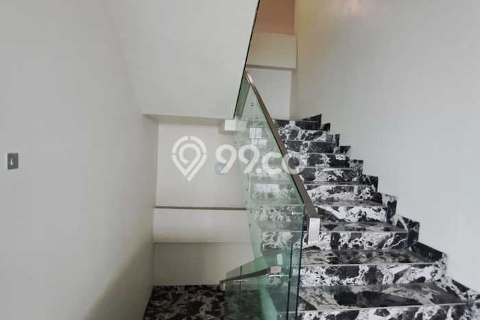 Kantor Dijual di Prime Area Jakarta Selatan Luas 2750m2 Kantor Dijual di Prime Area Jakarta Selatan Luas 2750m2