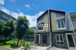 Rumah Luas Asri 3 KT Siap Huni di BSD Kencana Loka Tangerang Rumah Luas Asri 3 KT Siap Huni di BSD Kencana Loka Tangerang