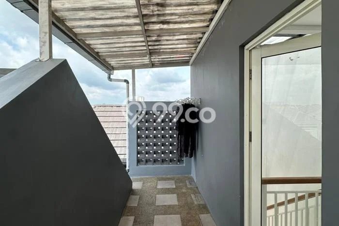Rumah Modern 4 KT di BSD Nusaloka Tangerang Full Furnished Rumah Modern 4 KT di BSD Nusaloka Tangerang Full Furnished