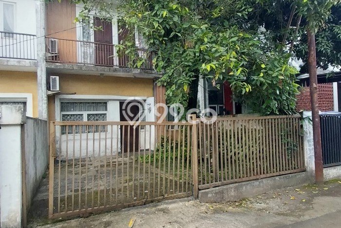 For Sale Rumah 3 Kamar Lokasi Strategis Bagus dan Strategis di Ciputat Timur For Sale Rumah 3 Kamar Lokasi Strategis Bagus dan Strategis di Ciputat Timur
