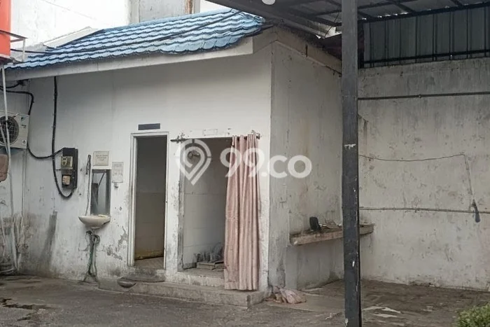 Disewakan Gudang komersial di Sawangan luas bangunan 240m2 Disewakan Gudang komersial di Sawangan luas bangunan 240m2
