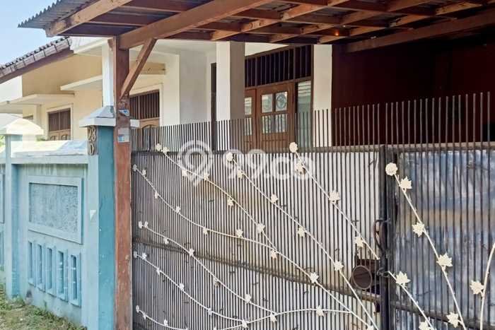 Rumah Modern Cantik 0 KT Siap Huni di Ciputat Timur Rumah Modern Cantik 0 KT Siap Huni di Ciputat Timur