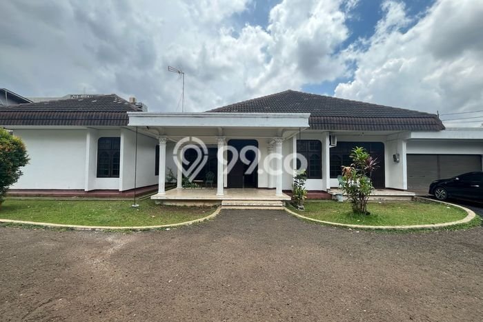 Komersial Dijual di Prime Area Jakarta Timur Luas 300m2 Komersial Dijual di Prime Area Jakarta Timur Luas 300m2