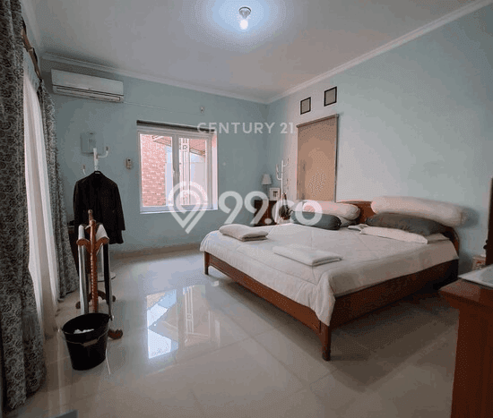 Rumah Elit Modern Siap Huni di Graha Raya Bintaro Tangerang Selatan Rumah Elit Modern Siap Huni di Graha Raya Bintaro Tangerang Selatan