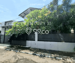 Rumah Mewah LB 180m2 Siap Huni Desain Elegan di Bintaro, Tangerang Selatan Rumah Mewah LB 180m2 Siap Huni Desain Elegan di Bintaro, Tangerang Selatan